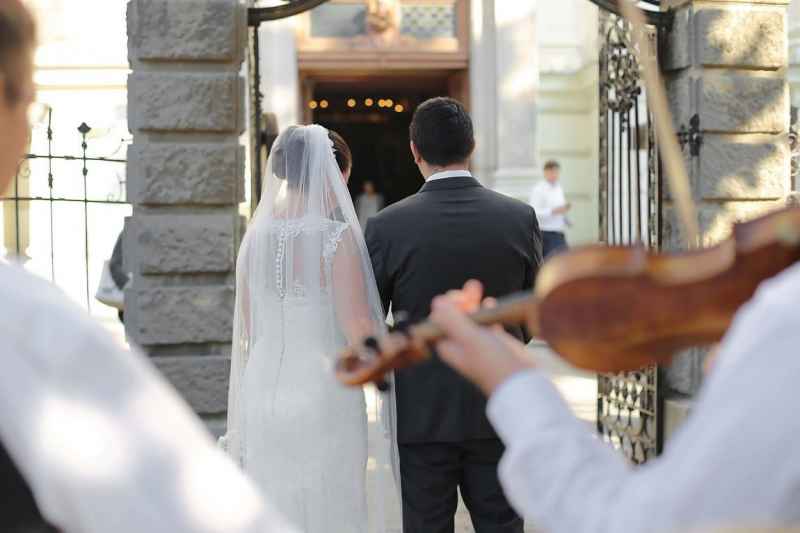 Musica per matrimonio in Chiesa: le regole, i consigli da seguire e scaletta delle canzoni