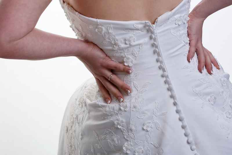 Abiti da sposa per nascondere la pancia: i modelli più adatti del 2023